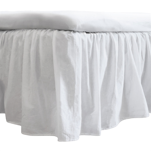 Bettvolant 180x200 cm - 100% weiches Baumwoll-Laken - Weißer Bettvolant von Nordstrand Home